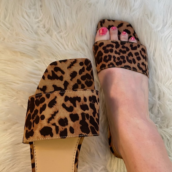 Trendy Square Toe Leopard Print Sandals - Picture 7 of 13